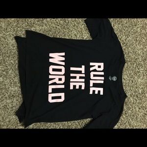 “Rule the world” T-shirt